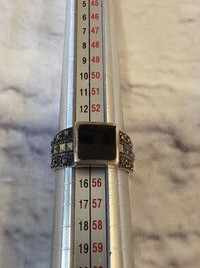 Sterling Silver 925 Marcasite And Square Onyx Ring Size 6.5